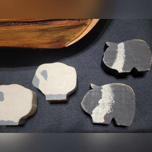 Noah's Ark Figurine Set Wooden Animal Figures with Metal Ark htf - Picture 4 of 16